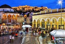 Ύμνος της «Telegraph» για την Αθήνα: Παροτρύνει τους αναγνώστες της να πάνε στην Ελλάδα.