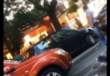 ΚΗΦΙΣΙΑ: Ηλικιωμένη στην προσπάθειά της να παρκάρει τράκαρε δύο πολυτελή αυτοκίνητα και προκάλεσε κυκλοφοριακό κομφούζιο!!