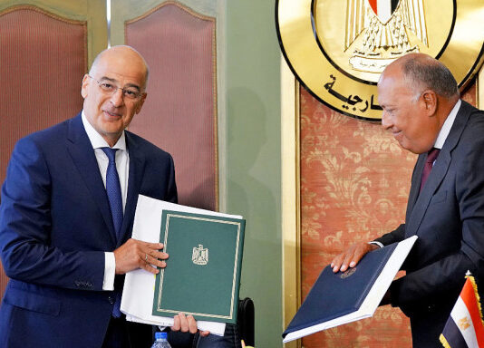 Απορίας Άξιον…Ο Δένδιας δεν ήξερε ότι θα υπογράψει. Τώρα ξέρει τι υπέγραψε;