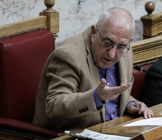 Ο Ευπατρίδης Νικήτας Κακλαμάνης ζητά την παρέμβαση του εισαγγελέα για τον Φουρθιώτη.