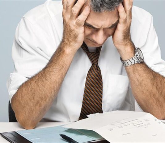 Κώστας Μελάς: Κάτω από το όριο φτώχειας ο κατώτατος μισθός,