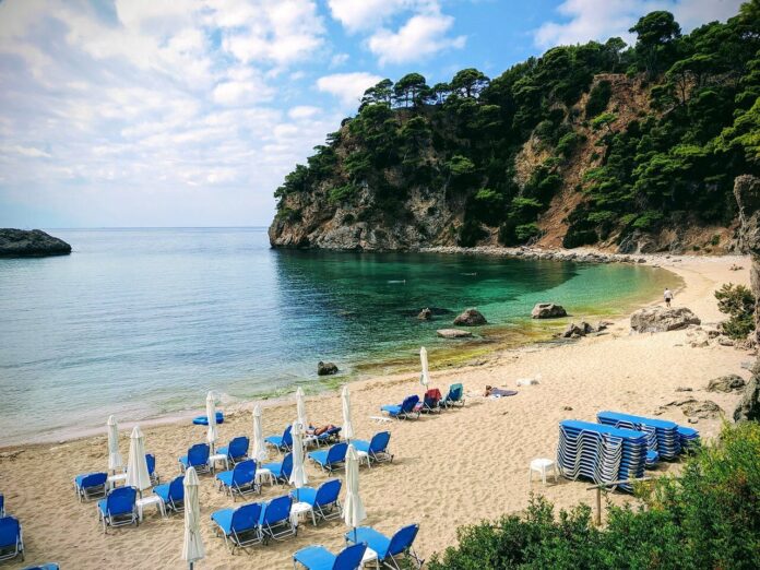 Alonaki-Fanariou-Beach