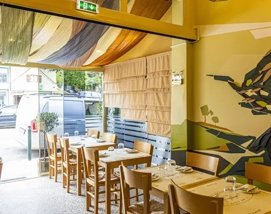 12 Με Τόνο: Σύγχρονη ψαροφαγία στη Νέα Ερυθραία!