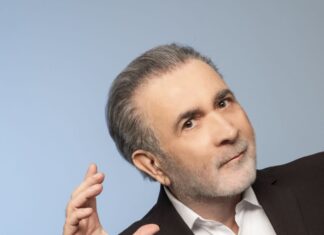 Καταιγιστικός ο Λαζόπουλος.