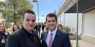 Τάδε Έφη Yiannis Kapatsos: Η Διαδικτυακή Αντιπολίτευση στην Πόλη μας!!